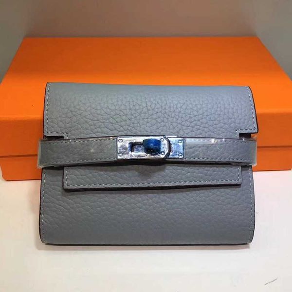 2023 new genuine leather original litchi grain short style 30% discount carrie drawstring silver buckle women's wallet ticket holder
2023 new genuine leather original litchi grain short style 30% discount carrie drawstring silver buckle women's wallet ticket holder