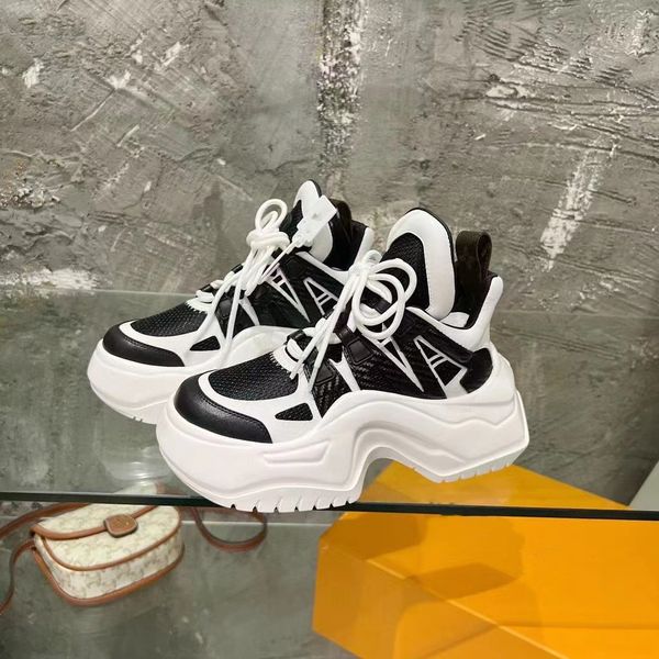 casual shoes men leather sneakers patent leather flat trainers black mesh lace-up casual shoes outdoor runner trainers sport shoes size35-41
casual shoes men leather sneakers patent leather flat trainers black mesh lace-up casual shoes outdoor runner trainers sport shoes size35-41