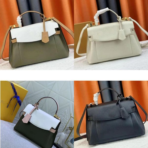 2023 designer bagbb bag lockme ever women green designers business shopping bag crossbody tote shoulder bags m53937
2023 designer bagbb bag lockme ever women green designers business shopping bag crossbody tote shoulder bags m53937