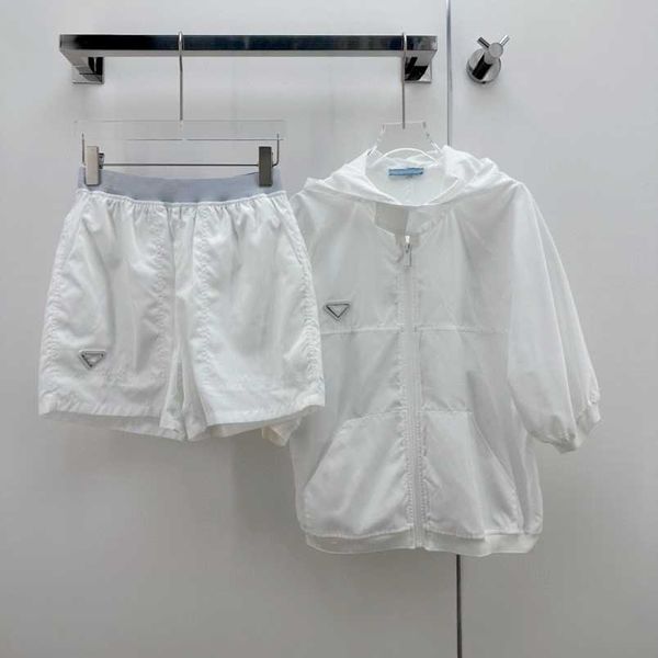 womens designer t shirt tracksuit shirt inverted triangle casual suit 23 summer hooded 3/4 sleeve small coat with elastic waist ribbon short, White
womens designer t shirt tracksuit shirt inverted triangle casual suit 23 summer hooded 3/4 sleeve small coat with elastic waist ribbon short, White