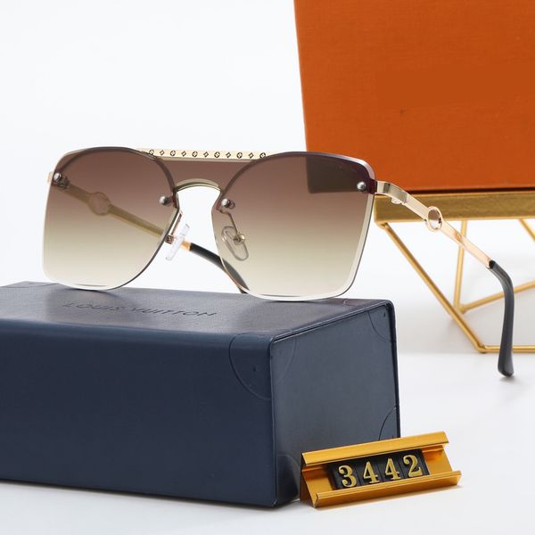 designer sunglasses high-end and fashionable essential for summer beach travel sunglasses with large border letters, White;black
designer sunglasses high-end and fashionable essential for summer beach travel sunglasses with large border letters, White;black