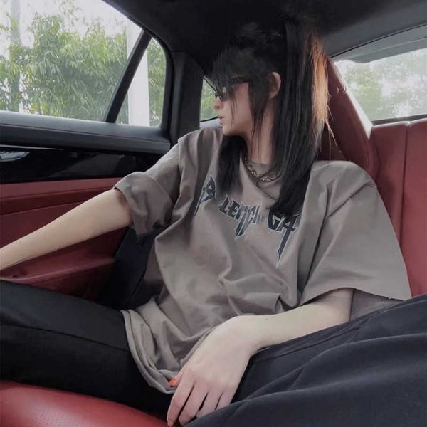 2023 new designer womens t shirt high-end high edition 2023 summer family lightning letter straight split print worn old sleeve t-shirt, White;black
2023 new designer womens t shirt high-end high edition 2023 summer family lightning letter straight split print worn old sleeve t-shirt, White;black