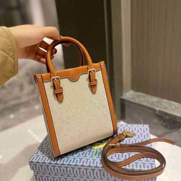 cross body shoulder bags luxury brand fashion simple small square shopping messenger women's designer real leather mobile phone handbag
cross body shoulder bags luxury brand fashion simple small square shopping messenger women's designer real leather mobile phone handbag