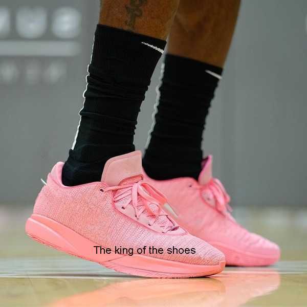 lebrons xx 20 pink men basketball shoe 2022 20s time machine bred black white barely green purple pulse men sneakers with box size 40-46
lebrons xx 20 pink men basketball shoe 2022 20s time machine bred black white barely green purple pulse men sneakers with box size 40-46