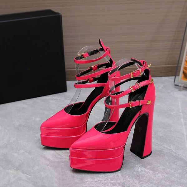 2023 designer luxury high heels women sandals metallic laminate leathers flat middle high heel sandal summer beach wedding shoe dress shoes, Black
2023 designer luxury high heels women sandals metallic laminate leathers flat middle high heel sandal summer beach wedding shoe dress shoes, Black