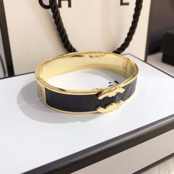 design gold bracelet for women luxury brand gift cuff black love bracelet 18k gold romantic girl spring jewelry stainless steel bracelet lux
design gold bracelet for women luxury brand gift cuff black love bracelet 18k gold romantic girl spring jewelry stainless steel bracelet lux