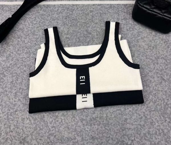 New Fashion Women Knits Short Tank Top Non-sleeve Rounc Neck Pullover Slim Elegant Chic Leisure Lady Tank Tops Inner Wear Autumn, Black
New Fashion Women Knits Short Tank Top Non-sleeve Rounc Neck Pullover Slim Elegant Chic Leisure Lady Tank Tops Inner Wear Autumn, Black