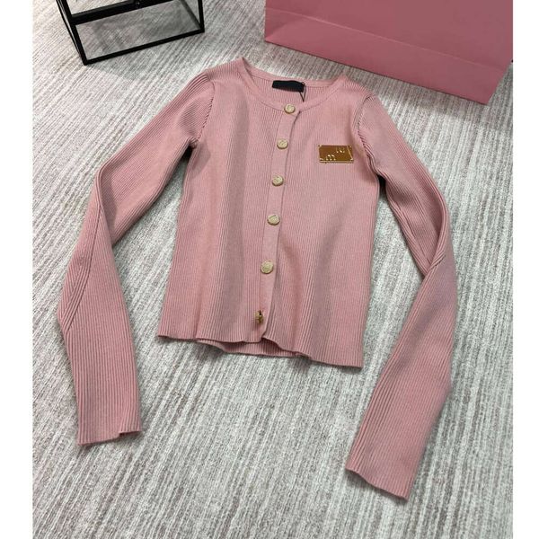Woman Clothing Metal Square Label Single Breasted Knitted Cardigan 2023 Autumn New Fashion Versatile Slim Fit Short Coat Women, Black
Woman Clothing Metal Square Label Single Breasted Knitted Cardigan 2023 Autumn New Fashion Versatile Slim Fit Short Coat Women, Black