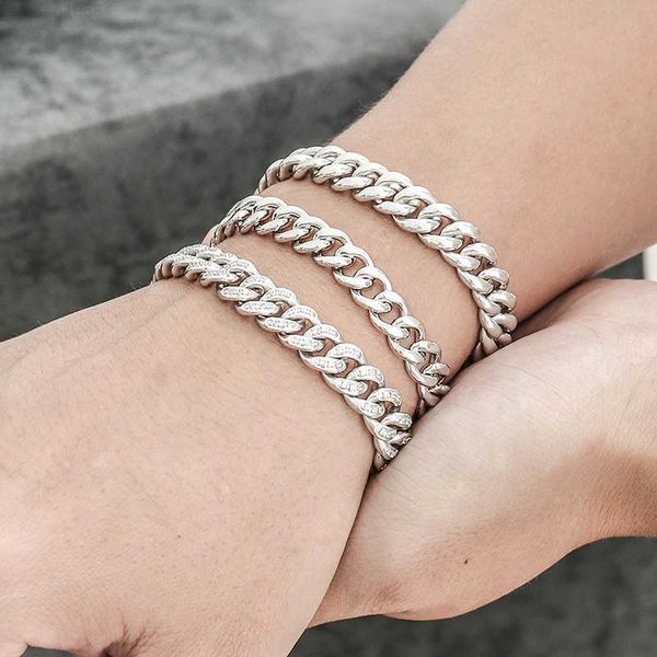 wholesale price hiphop party man jewelry 10mm plain silver sterling cuban link miami iced out man bracelet
wholesale price hiphop party man jewelry 10mm plain silver sterling cuban link miami iced out man bracelet