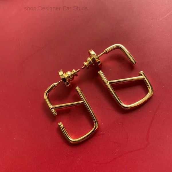stud womens earrings jewelry designer earring ear studs letter v diamonds luxurys golden fashion silver needle copper for ladies birthday pa, Golden;silver
stud womens earrings jewelry designer earring ear studs letter v diamonds luxurys golden fashion silver needle copper for ladies birthday pa, Golden;silver