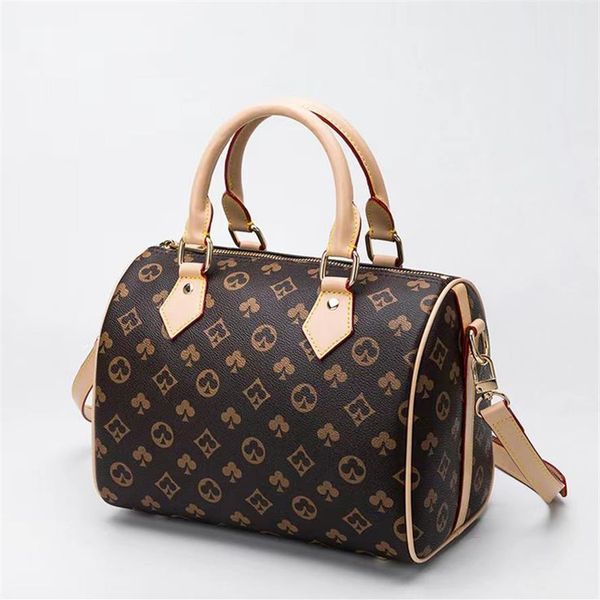 new pu fashion men women travel bag duffle bag shoulder bags luggage handbags large capacity sport bao 35cm #4458285q
new pu fashion men women travel bag duffle bag shoulder bags luggage handbags large capacity sport bao 35cm #4458285q