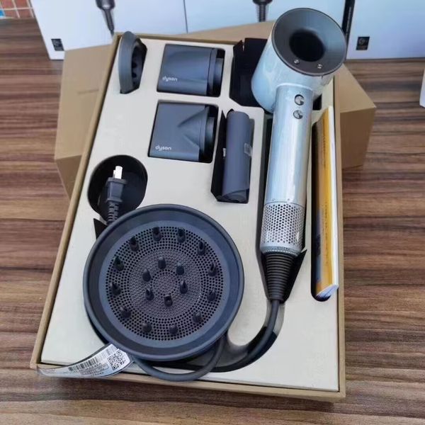 hair dryers anion powerful and quick drying dressing barber salon hairdryer tools professional 3 speed adjustment blow 220905
hair dryers anion powerful and quick drying dressing barber salon hairdryer tools professional 3 speed adjustment blow 220905