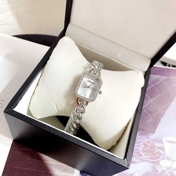 2023 factory wholesale watch ins wind woven square watch women's steel band gold strap bracelet quartz waterproof vlsf, Slivery;golden
2023 factory wholesale watch ins wind woven square watch women's steel band gold strap bracelet quartz waterproof vlsf, Slivery;golden