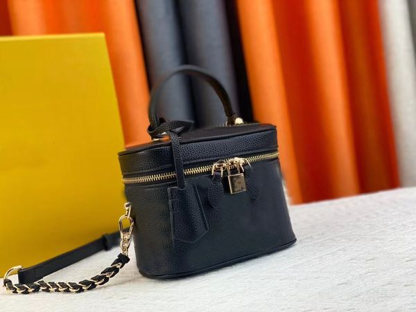 designer shell bags alma bb handbag fashion chain women shoulder bags messenger bag leather loop over the moon handbags purse ladies cosmeti
designer shell bags alma bb handbag fashion chain women shoulder bags messenger bag leather loop over the moon handbags purse ladies cosmeti