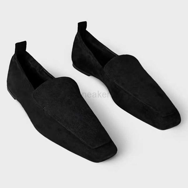 toteme high retro square toe flat sole genuine leather loafers are comfortable and versatile and can be easily worn with elastic single shoe, Black
toteme high retro square toe flat sole genuine leather loafers are comfortable and versatile and can be easily worn with elastic single shoe, Black