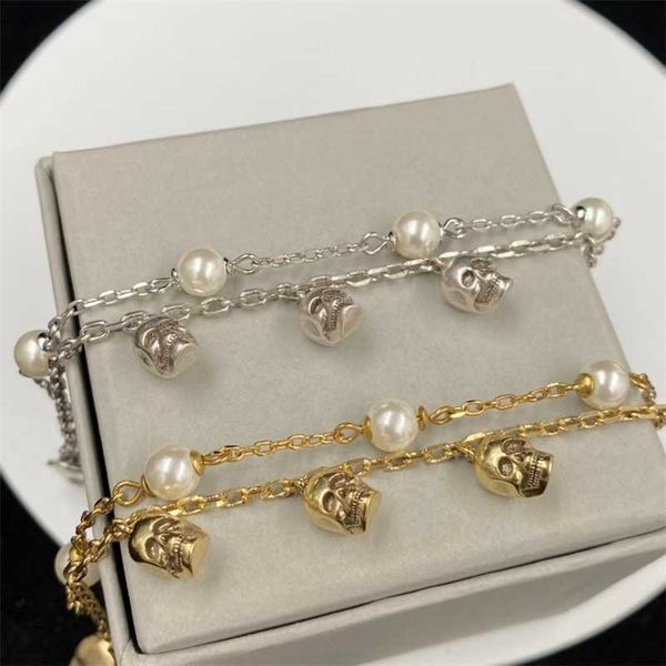 fashion design jewelry individually dark and sweet two tone brass material new trend cool style earrings for women, Silver
fashion design jewelry individually dark and sweet two tone brass material new trend cool style earrings for women, Silver