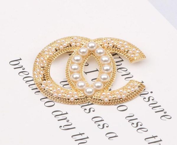 classic simple 18k gold plated desingner brooches luxury brand double letter sweater suit brought pin brooch diamond pearl fashion3334728, Gray
classic simple 18k gold plated desingner brooches luxury brand double letter sweater suit brought pin brooch diamond pearl fashion3334728, Gray