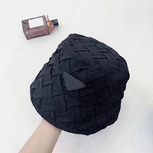 2023 new designer hat hat men and women summer smoking autumn warm korean version of the fashion basin hats online red, Blue;gray
2023 new designer hat hat men and women summer smoking autumn warm korean version of the fashion basin hats online red, Blue;gray