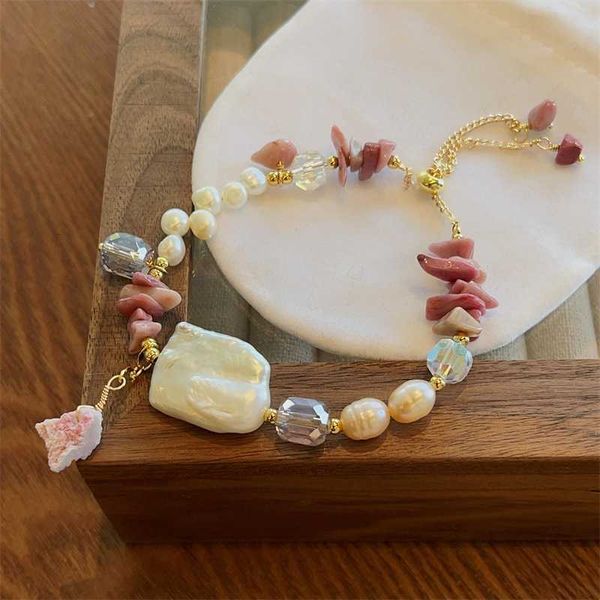 fashion designer jewelry bracelet light luxury personality irregular rose stone freshwater pearl bracelet feminine style pullable, Silver
fashion designer jewelry bracelet light luxury personality irregular rose stone freshwater pearl bracelet feminine style pullable, Silver