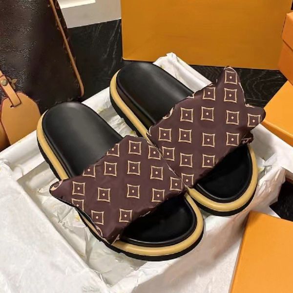 designer pool pillow women man sandal slippers sides sunset flat comfort mules padded front strap slipper side fashionable easy-to-wear styl, Black
designer pool pillow women man sandal slippers sides sunset flat comfort mules padded front strap slipper side fashionable easy-to-wear styl, Black