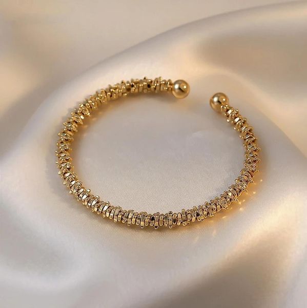 2021 new classic simple copper alloy gold adjustable size charm bangles for woman fashion luxury korean accessories gothic jewelry2849545, Black
2021 new classic simple copper alloy gold adjustable size charm bangles for woman fashion luxury korean accessories gothic jewelry2849545, Black