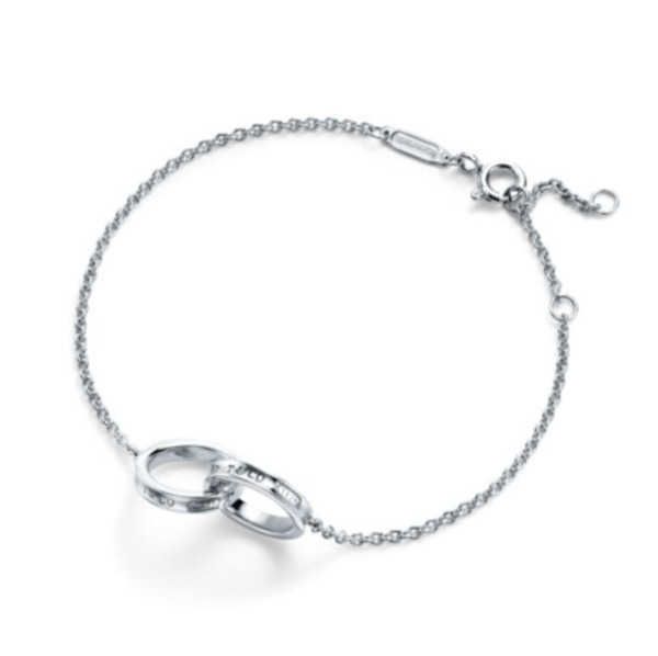 big brand a nd same modelcharm bracelets t family series double buckle loop chain tie bracelet for women, Golden;silver
big brand a nd same modelcharm bracelets t family series double buckle loop chain tie bracelet for women, Golden;silver