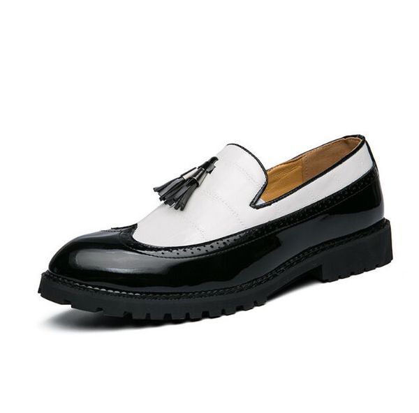 luxury patent leather shoes slip on formal men shoes plus size point toe wedding shoes for male elegant business casual shoes 38-47, Black
luxury patent leather shoes slip on formal men shoes plus size point toe wedding shoes for male elegant business casual shoes 38-47, Black