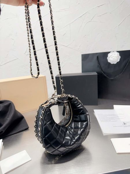luxury designer 2023 half moon shoulder bag mini new crescent bag colorful retro clutch purse women croissant bags leather with chain strap
luxury designer 2023 half moon shoulder bag mini new crescent bag colorful retro clutch purse women croissant bags leather with chain strap