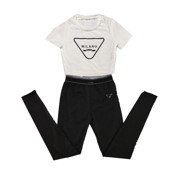 women two piece pants tracksuits designer two piece set letter print skirt set short sleeve t-shirt pants casual sports suit round neck outf, White
women two piece pants tracksuits designer two piece set letter print skirt set short sleeve t-shirt pants casual sports suit round neck outf, White
