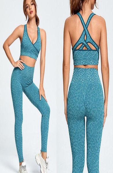 yoga outfit seamless gym set sports suits high waist leggingspush up bra vest 2 peice leopard sportswear women fitness6185651
yoga outfit seamless gym set sports suits high waist leggingspush up bra vest 2 peice leopard sportswear women fitness6185651