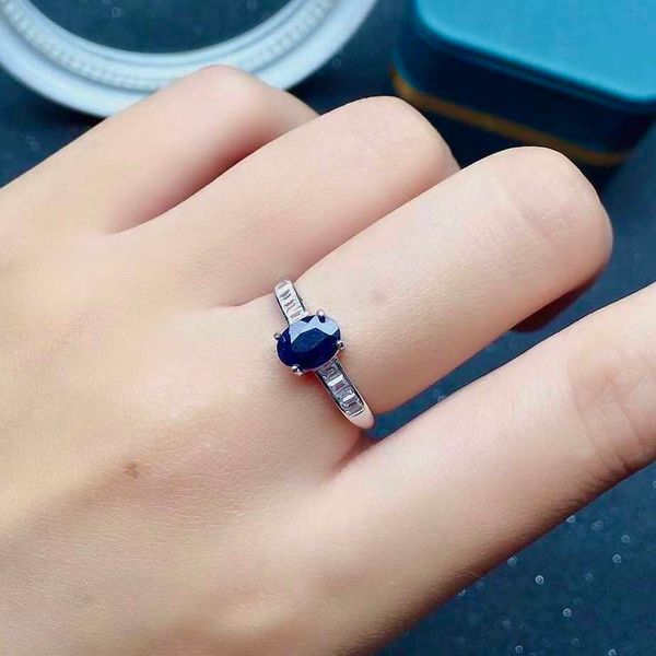band rings simple blk sapphire silver ring 0.7ct 6mm*7mm natural blk sapphire ring for daily wear gift for woman p230411
band rings simple blk sapphire silver ring 0.7ct 6mm*7mm natural blk sapphire ring for daily wear gift for woman p230411