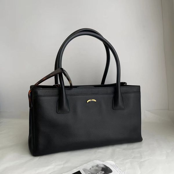 womens designer satchel baguette tote bags calfskine handle underarm briefcase purse vintage black gold metal hardware rotate turn button ha
womens designer satchel baguette tote bags calfskine handle underarm briefcase purse vintage black gold metal hardware rotate turn button ha
