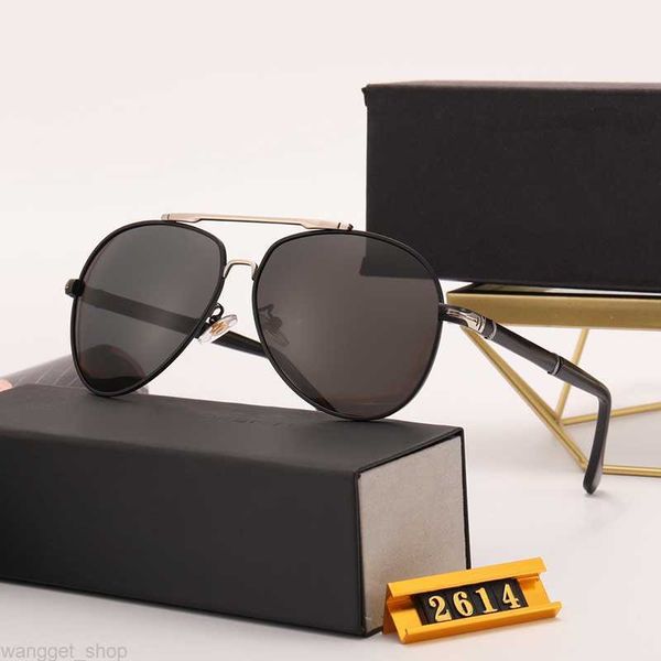 classic mens designer sunglasses for women mens fashion texture mirror frame unique ladies eyewear luxury brand sun glasses simple business, White;black
classic mens designer sunglasses for women mens fashion texture mirror frame unique ladies eyewear luxury brand sun glasses simple business, White;black