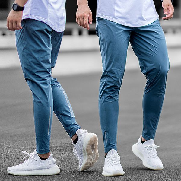 men's pants men running fitness sweatpants male casual outdoor training sport long pants jogging workout trousers bodybuilding 230411, Black
men's pants men running fitness sweatpants male casual outdoor training sport long pants jogging workout trousers bodybuilding 230411, Black