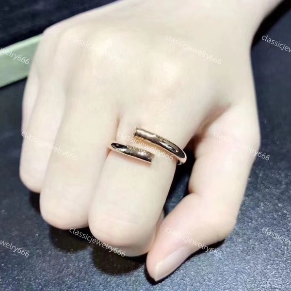 fashion women's nail ring designer luxury ring 18k brand jewelry holiday gift 316l stainless steel factory, Slivery;golden
fashion women's nail ring designer luxury ring 18k brand jewelry holiday gift 316l stainless steel factory, Slivery;golden