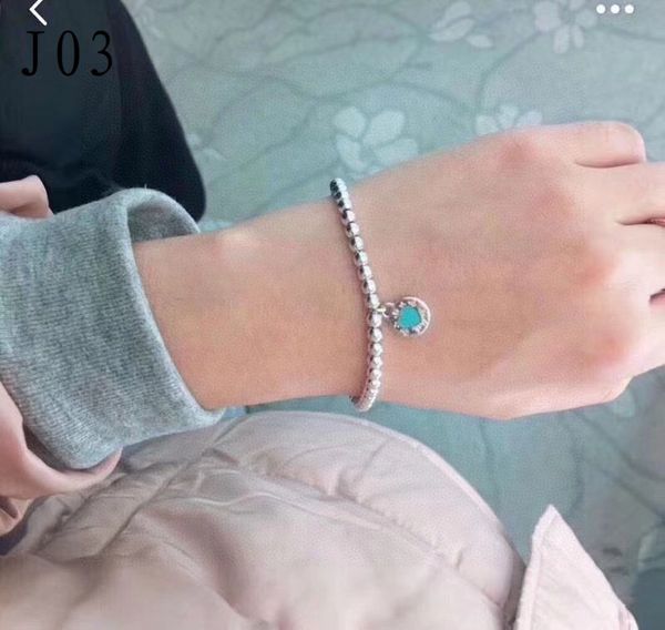 luxury designer jewelry silver plated chain bracelet classic fashion 925 bracelet women brand gift, Golden;silver
luxury designer jewelry silver plated chain bracelet classic fashion 925 bracelet women brand gift, Golden;silver
