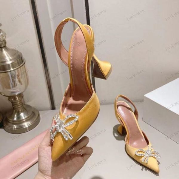 luxury designer woman sandals italy amina muaddi black satin begum sling heels begum crystal brooch slingback pumps women wine cup heels sli
luxury designer woman sandals italy amina muaddi black satin begum sling heels begum crystal brooch slingback pumps women wine cup heels sli
