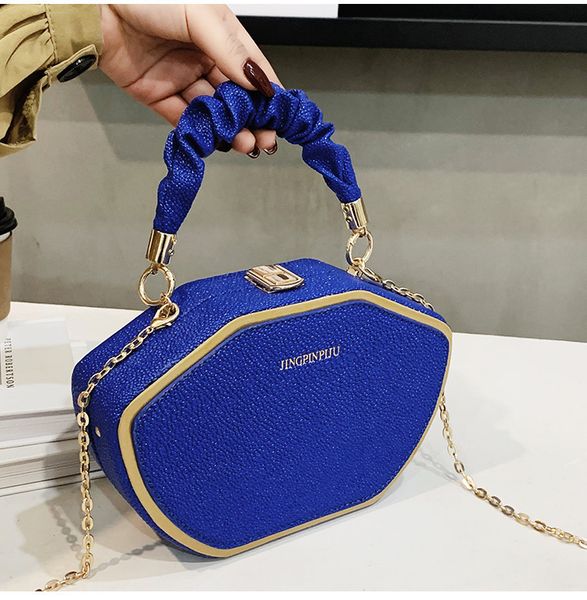 evening bags box shape crossbody for women luxury handbags designer leather small shoulder fashion female purse 230411
evening bags box shape crossbody for women luxury handbags designer leather small shoulder fashion female purse 230411