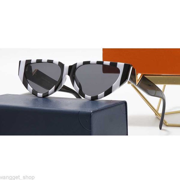 wholesale luxury designer sunglasses for women men cat eye sun glasses white black fashion adumbral eyeglasses accessories glass
wholesale luxury designer sunglasses for women men cat eye sun glasses white black fashion adumbral eyeglasses accessories glass