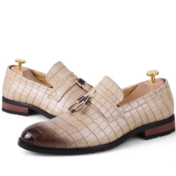 luxury men leather shoes burgundy crocodile prints pointed toe casual mens dress shoes slip on loafers shoes for men boots eu38-47, Black
luxury men leather shoes burgundy crocodile prints pointed toe casual mens dress shoes slip on loafers shoes for men boots eu38-47, Black