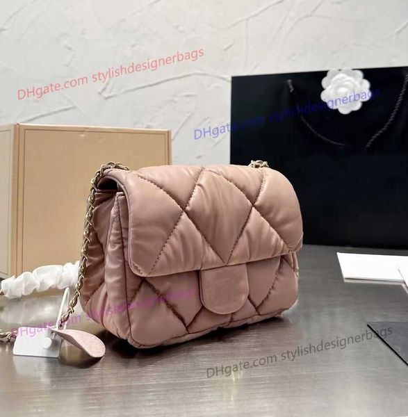 classic diamond lattice shoulder bag genuine leather designer flap womens letter hardware mini chain crossbody messenger bag handbags purse
classic diamond lattice shoulder bag genuine leather designer flap womens letter hardware mini chain crossbody messenger bag handbags purse