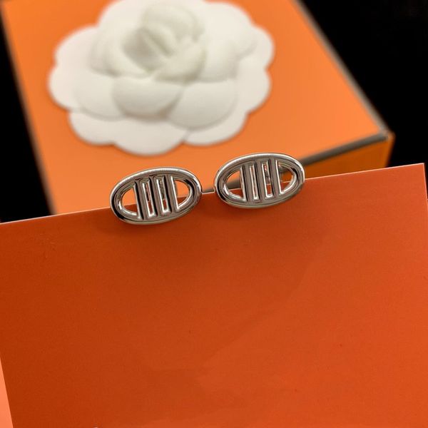 925 silver classic pig stud earrings luxury brand designer silver stud party couple gift, Golden;silver
925 silver classic pig stud earrings luxury brand designer silver stud party couple gift, Golden;silver