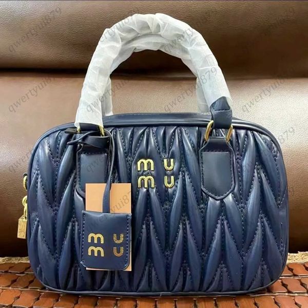 qwertyui879 hobo matelasse bowling hobo tote bag shoulder handbags womens mens designer wallets casual square leather travel clutch handle b
qwertyui879 hobo matelasse bowling hobo tote bag shoulder handbags womens mens designer wallets casual square leather travel clutch handle b