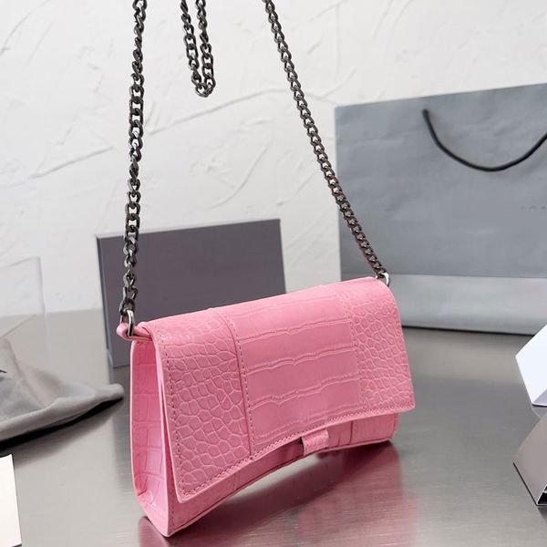 designer bag plain bag messenger bags shoulder bags cowhide genuine leather fashion gold hardware letter flap chain handbag high quality
designer bag plain bag messenger bags shoulder bags cowhide genuine leather fashion gold hardware letter flap chain handbag high quality