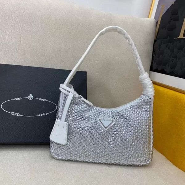 23handbag leather material luxury designer bag shiny rhinestone shoulder bag fashion ladies underarm bags retro zipper closure wallet fast d, Black;red
23handbag leather material luxury designer bag shiny rhinestone shoulder bag fashion ladies underarm bags retro zipper closure wallet fast d, Black;red