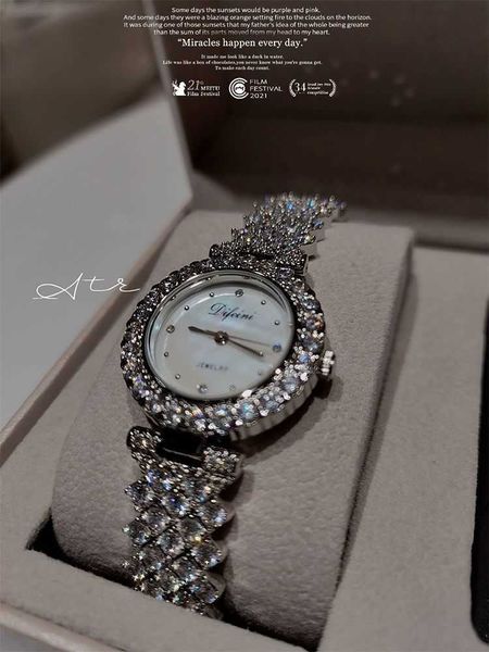 new full sky star watch women's rhinestone fashion goddess light luxury small fashion trend women's temperament simple women', Slivery;golden
new full sky star watch women's rhinestone fashion goddess light luxury small fashion trend women's temperament simple women', Slivery;golden