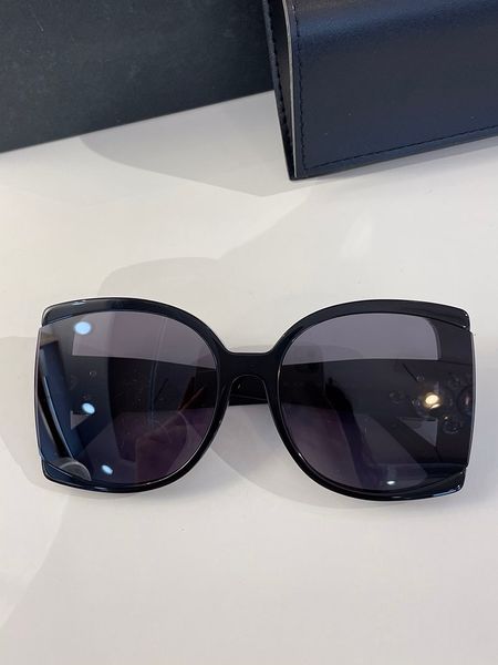 designer brand glasses sun with sunglasses ladies sun glasses oversized black glasses bow shaped uv protection with box, White;black
designer brand glasses sun with sunglasses ladies sun glasses oversized black glasses bow shaped uv protection with box, White;black