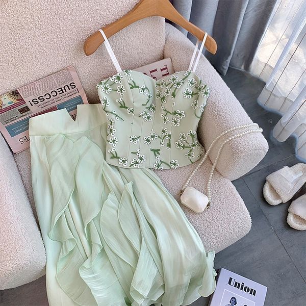 two piece dress tanks camis beach sleeveless shirt strapless flower shirt double ruffled skirt 2piece printed swimwear 230410, White
two piece dress tanks camis beach sleeveless shirt strapless flower shirt double ruffled skirt 2piece printed swimwear 230410, White