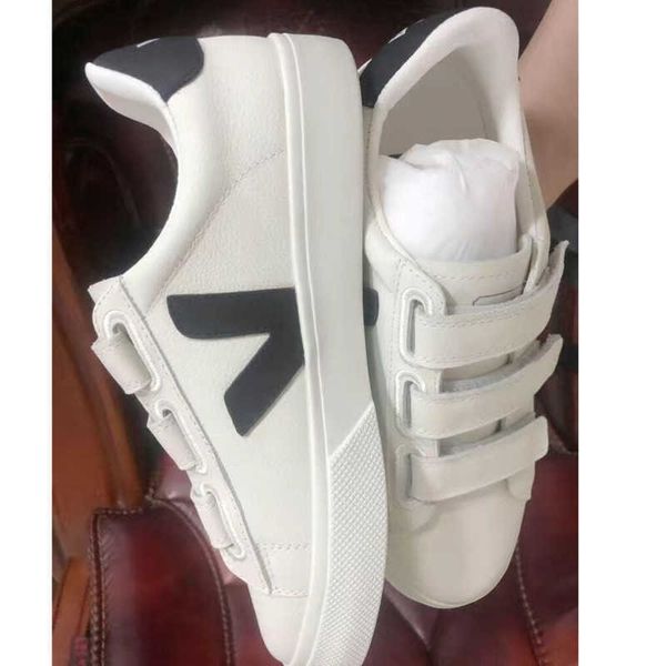 new fashion shoes womens sneakers men's classic shoes fashion couples white low-chaussures breathable running, Black
new fashion shoes womens sneakers men's classic shoes fashion couples white low-chaussures breathable running, Black