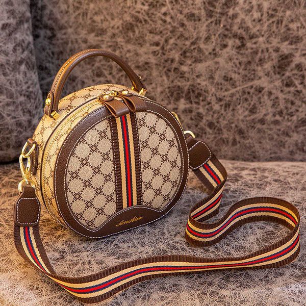 designer bag france 2023 new fashionable and fashionable high grade bag round bag crossbody women's bag handheld small bag small round
designer bag france 2023 new fashionable and fashionable high grade bag round bag crossbody women's bag handheld small bag small round